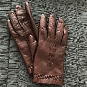 Elegant Brown Leather Gloves
